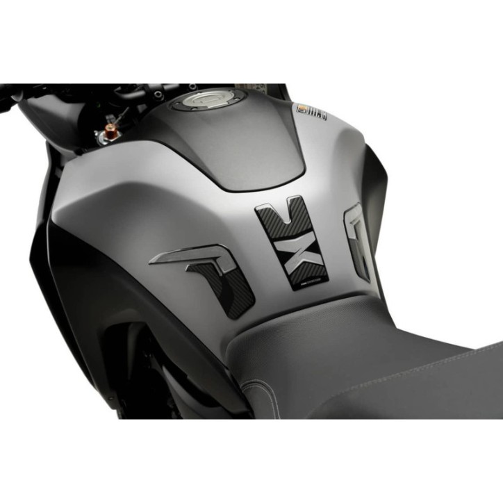 ADHESIVO DEPOSITO PUIG PARA YAMAHA MT-07 TRACER 16-17 ASPECTO CARBONO