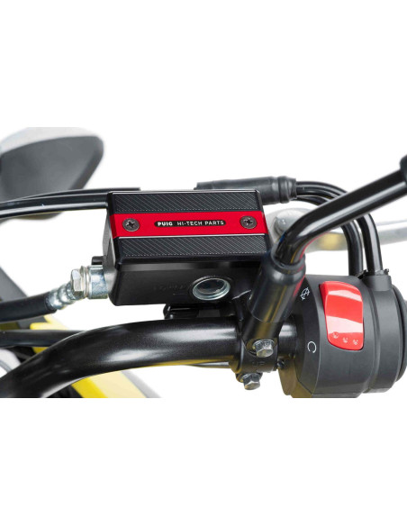 Tapon deposito liquido freno delantero Puig para Suzuki GSX R250 17-19 rojo