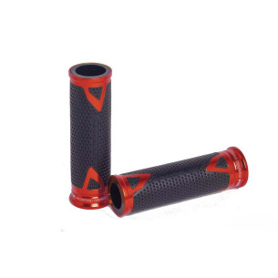 Poignees Puig Hi Tech Radikal, modele rouge, longueur 119 mm