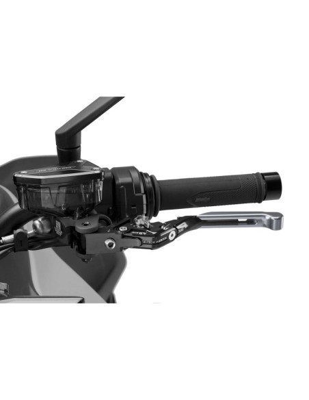 Levier d'embrayage Puig 4.0 extensible et pliable avec corps central noir, extension en titane et selecteur argente