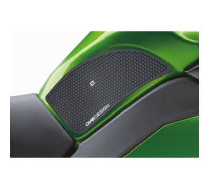 AUTOCOLLANT DE RESERVOIR LATERAL PUIG SPECIFIQUE KAWASAKI Z1000 18-20 NOIR