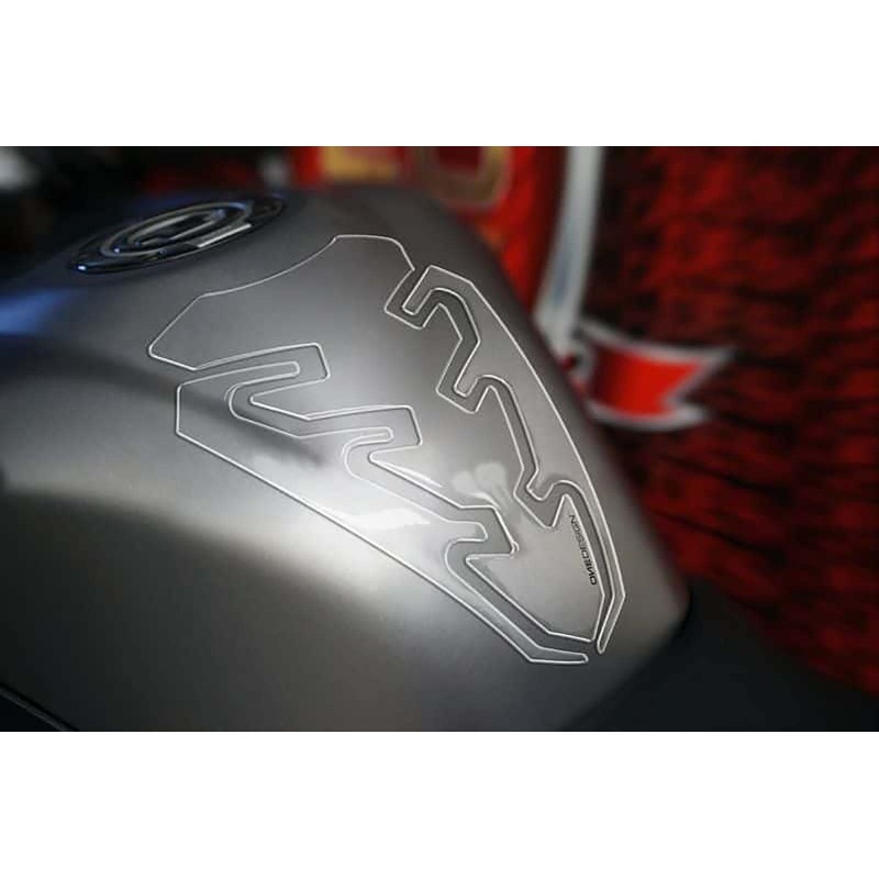 PUIG ADESIVI PROTECTION SERBATOIO MODELE VIOLENT TRANSPARENT - COD. 5519W -  Protegge la moto da graffi e raggi UV.